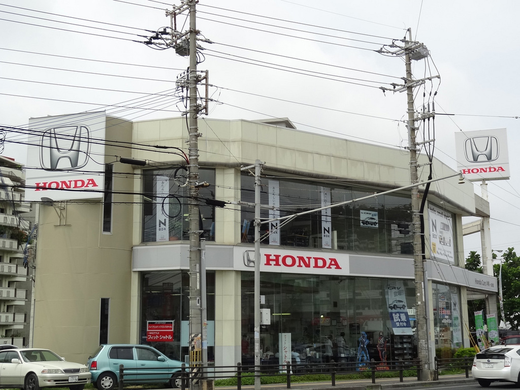 Honda Cars沖縄 一日橋店