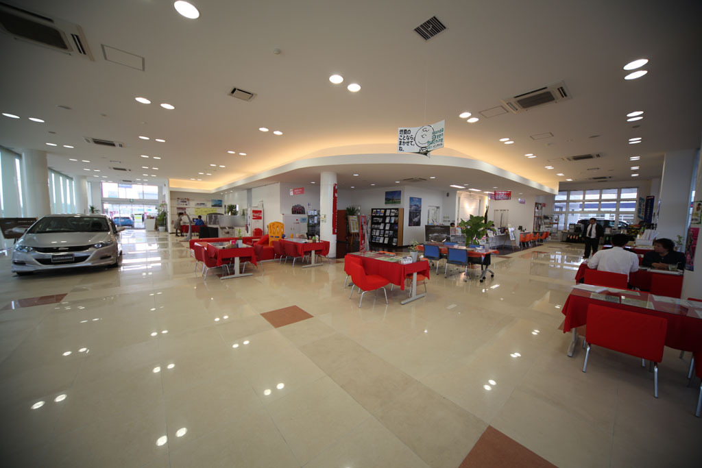Honda Cars 沖縄 豊崎店