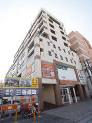 CREA　新都心店